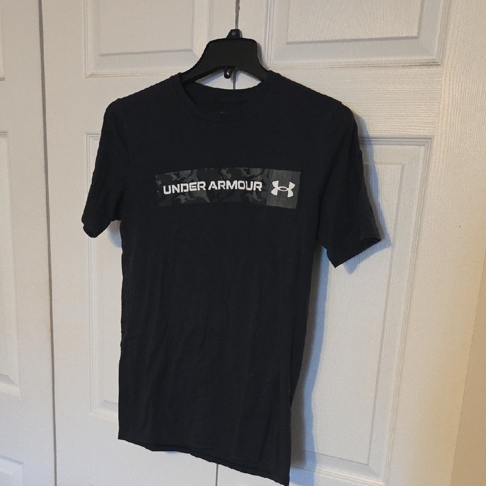 Under Armour Men's Black Graphic Tee